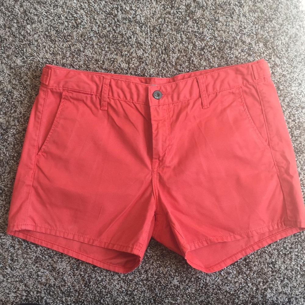 IT! Shorts. Size 29, small stain on back pocket